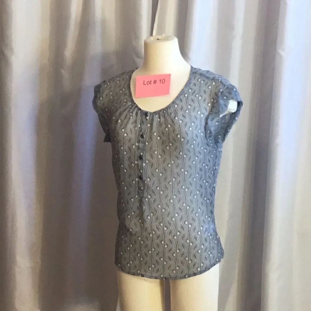 NWOT semi sheer top in size medium by BANANA REPUBLIC